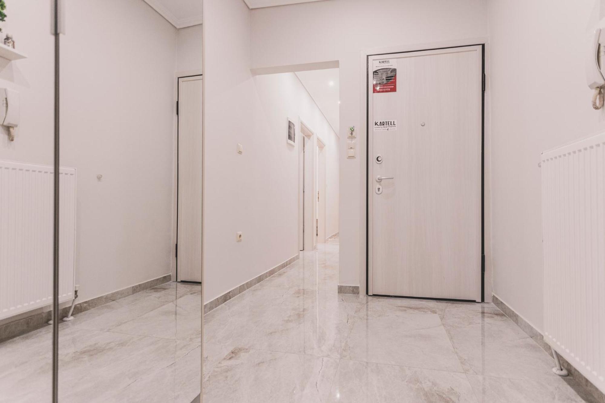 Kartell Luxury Apartment Thessaloniki Center מראה חיצוני תמונה