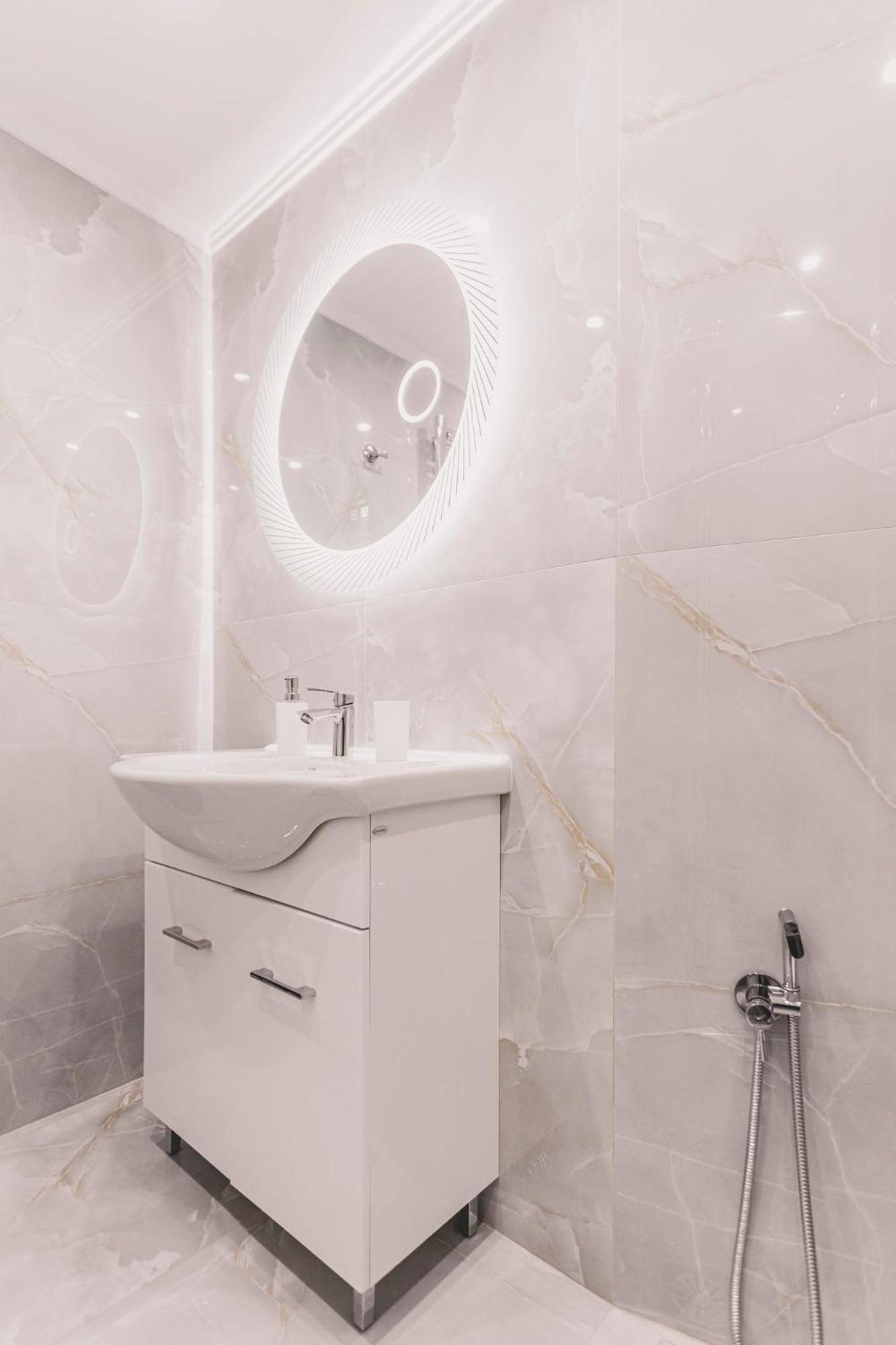 Kartell Luxury Apartment Thessaloniki Center מראה חיצוני תמונה